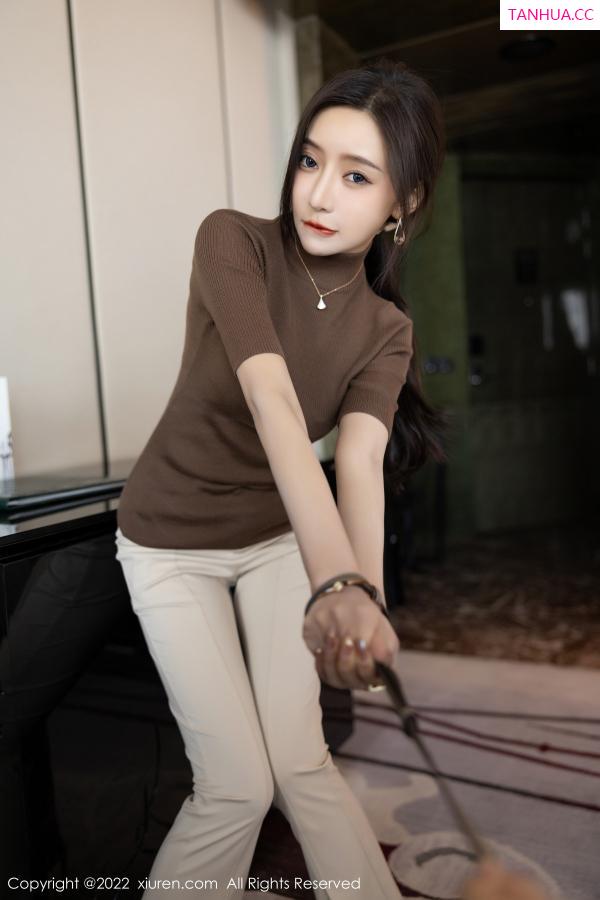 王馨瑶  [XiuRen]高清写真图 2022.12.09 No.5978 王馨瑶yanni 时尚美腿第32张图片